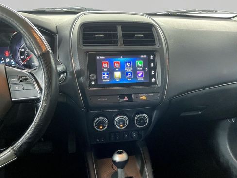 Used 2019 Mitsubishi Outlander Sport SE FWD image 9