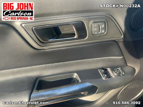Used 2022 Ford Mustang Shelby GT500 w/ Technology Package RWD image 32