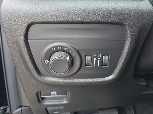 New 2026 Jeep Grand Cherokee Altitude AWD/4WD image 26