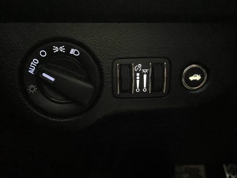 Used 2019 Dodge Challenger SRT Hellcat Redeye image 38