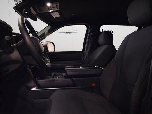 Used 2025 Toyota Tundra SR w/ SR Tow Package image 7