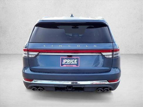 Used 2020 Lincoln Aviator Reserve w/ Elements Package Plus image 3