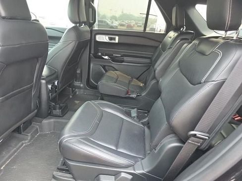 Used 2023 Ford Explorer ST w/ Equipment Group 401A AWD/4WD image 4