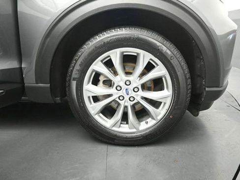 Certified 2023 Ford Explorer XLT w/ Equipment Group 202A image 37