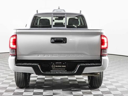 Used 2022 Toyota Tacoma SR w/ SR Convenience Package image 7