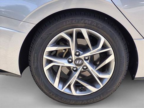 Used 2021 Hyundai Sonata SEL w/ Convenience Package FWD image 17