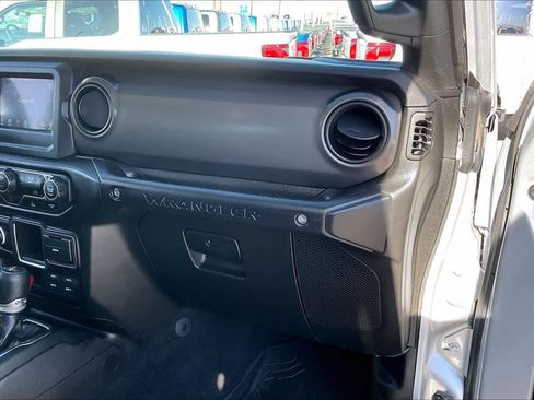 Used 2023 Jeep Wrangler Sport AWD/4WD image 17