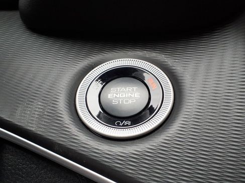 New 2026 Jeep Grand Cherokee L 4WD image 17