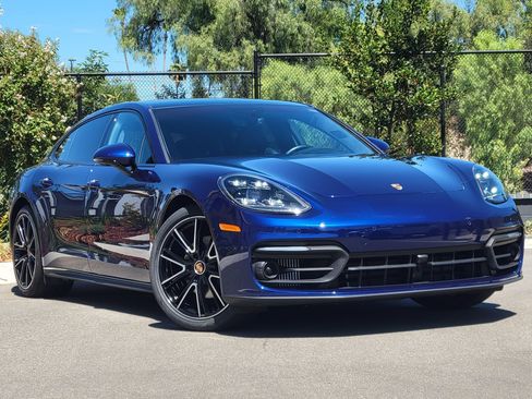 Used 2023 Porsche Panamera 4 Executive AWD/4WD image 9