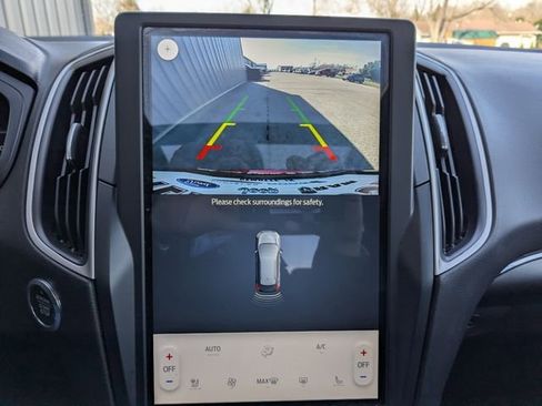 Used 2024 Ford Edge ST-Line w/ Class II Trailer Tow Package image 15