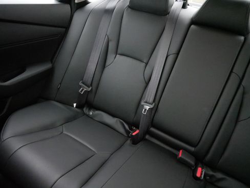 Certified 2025 Honda Accord EX-L image 12