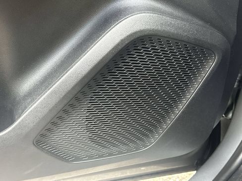 Used 2024 Chevrolet Equinox EV RS FWD image 31