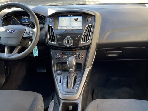 Used 2018 Ford Focus SEL image 10