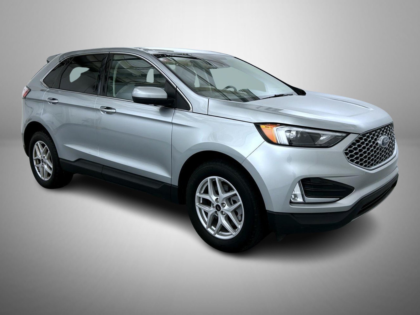 Used 2024 Ford Edge SEL w/ Convenience Package AWD/4WD image 3