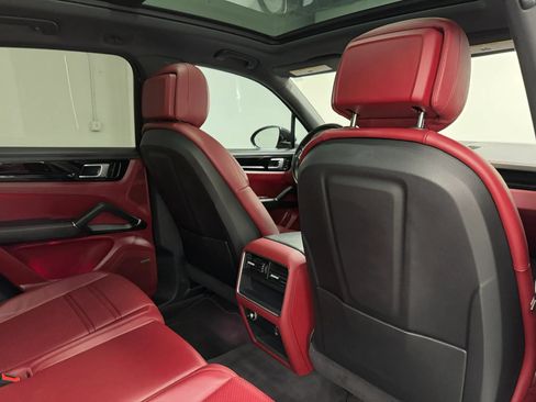 Used 2019 Porsche Cayenne AWD/4WD image 63