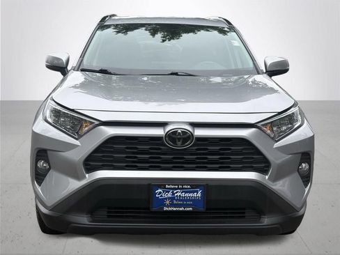 Used 2021 Toyota RAV4 XLE w/ XLE Grade Weather Package AWD/4WD image 3
