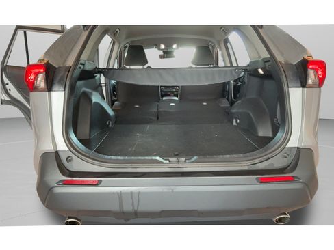 Used 2024 Toyota RAV4 XLE FWD image 29