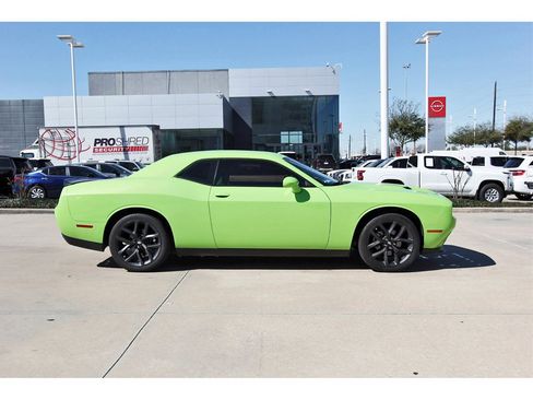 Used 2023 Dodge Challenger SXT w/ Blacktop Package image 7
