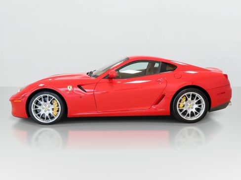 Used 2007 Ferrari 599 GTB Fiorano RWD image 2