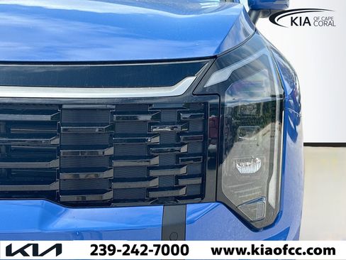 New 2026 Kia Sportage EX w/ EX Panorama Roof Package image 9