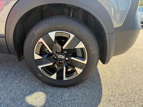 New 2026 Nissan Kicks SV w/ SV Premium Package image 11