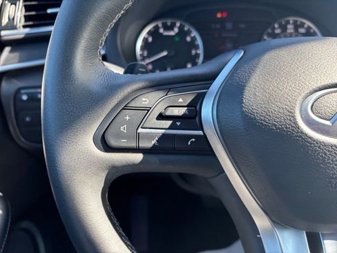 Used 2025 INFINITI QX50 Sport AWD/4WD image 14