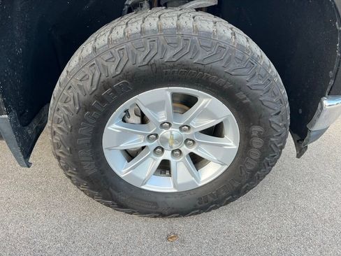 Used 2021 Chevrolet Silverado 1500 LT image 12