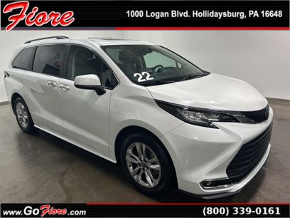 Used 2022 Toyota Sienna XLE