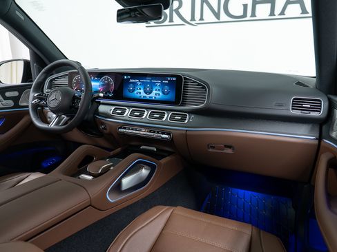 New 2026 Mercedes-Benz GLS 580 4MATIC image 13