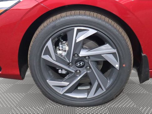 New 2026 Hyundai Elantra Limited image 4