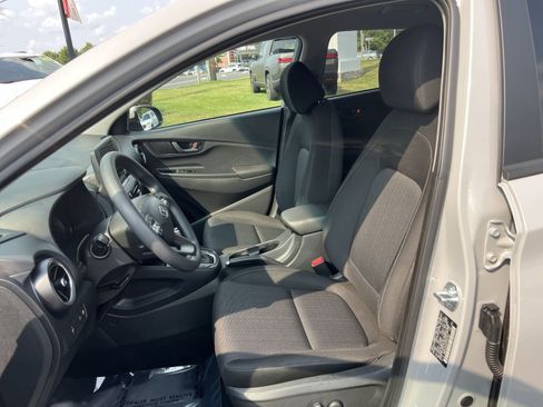 Used 2023 Hyundai Kona SEL AWD/4WD image 13