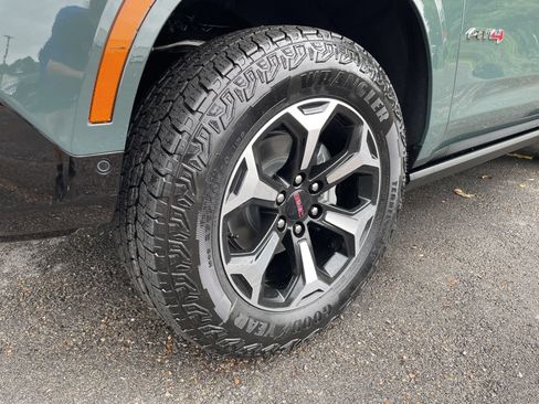 New 2026 GMC Yukon AT4 w/ AT4 Premium Package AWD/4WD image 14