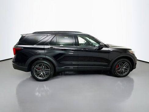 New 2026 Ford Explorer ST-Line w/ ST-Line Street Pack AWD/4WD image 8