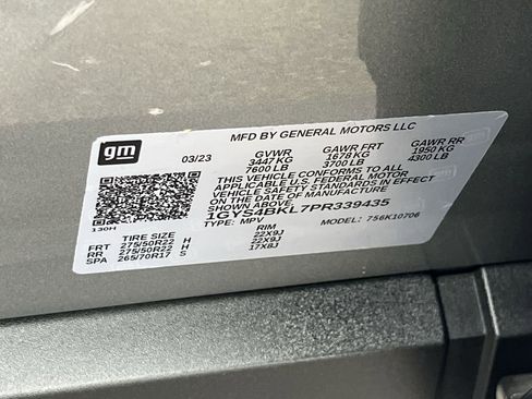 Used 2023 Cadillac Escalade Premium Luxury image 27