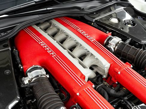 Used 2015 Ferrari F12 Berlinetta image 54