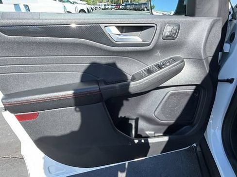 Used 2024 Ford Escape ST-Line Elite w/ Premium Technology Package AWD/4WD image 19