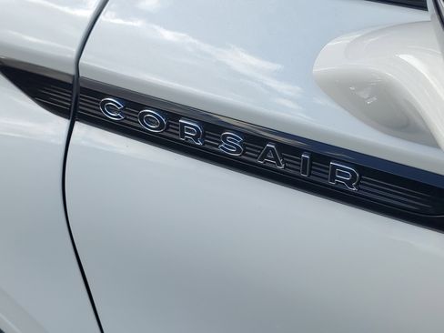 New 2026 Lincoln Corsair Premiere image 7