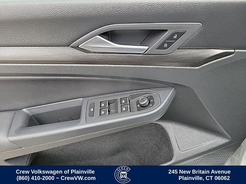 Certified 2022 Volkswagen GTI SE FWD image 36