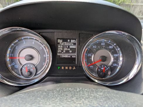 Used 2015 Chrysler Town & Country Touring-L w/ Driver Convenience Group FWD image 13