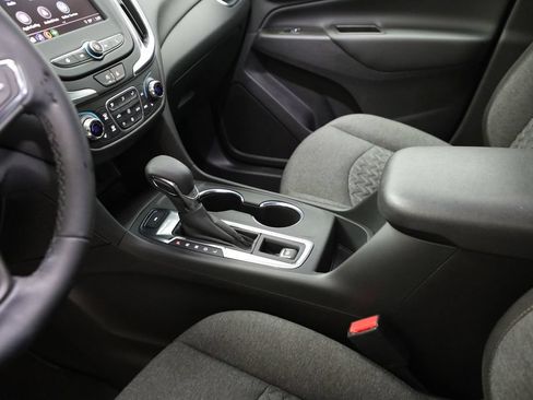 Certified 2024 Chevrolet Equinox LT AWD/4WD image 7