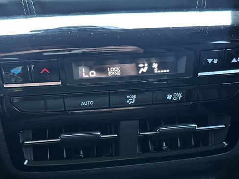 Certified 2025 Acura MDX FWD w/ Technology Package image 16