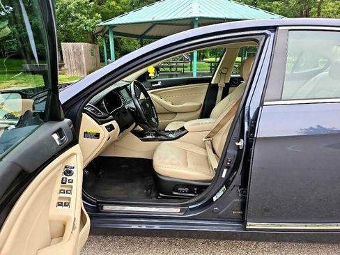 Used 2014 Kia Cadenza Premium image 10
