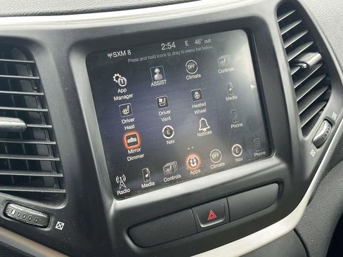 Used 2016 Jeep Cherokee Limited w/ Luxury Group image 27