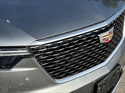 Used 2020 Cadillac XT6 Premium Luxury image 32