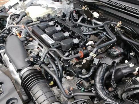 Used 2017 Honda Civic EX-T image 28