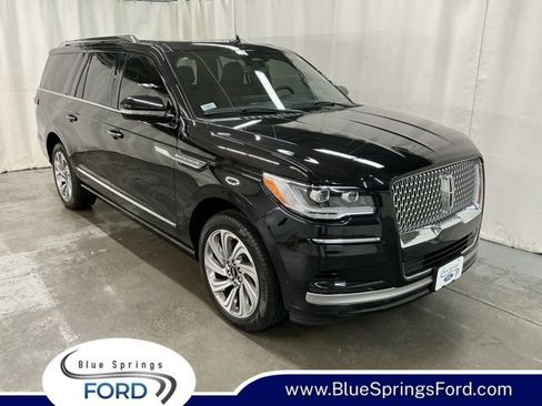 Used 2024 Lincoln Navigator L Reserve AWD/4WD image 1