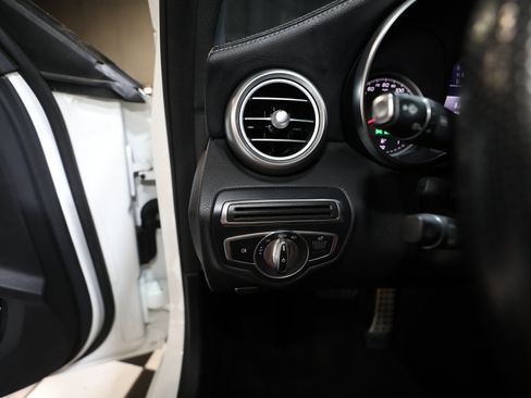 Used 2017 Mercedes-Benz C 300 4MATIC Sedan image 56