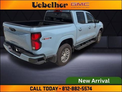 Used 2025 Chevrolet Colorado LT w/ LT Convenience Package image 13