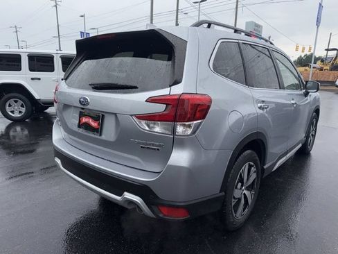 Used 2019 Subaru Forester Touring AWD/4WD image 4