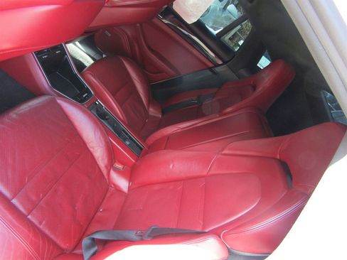 Used 2018 Porsche Panamera 4 image 8